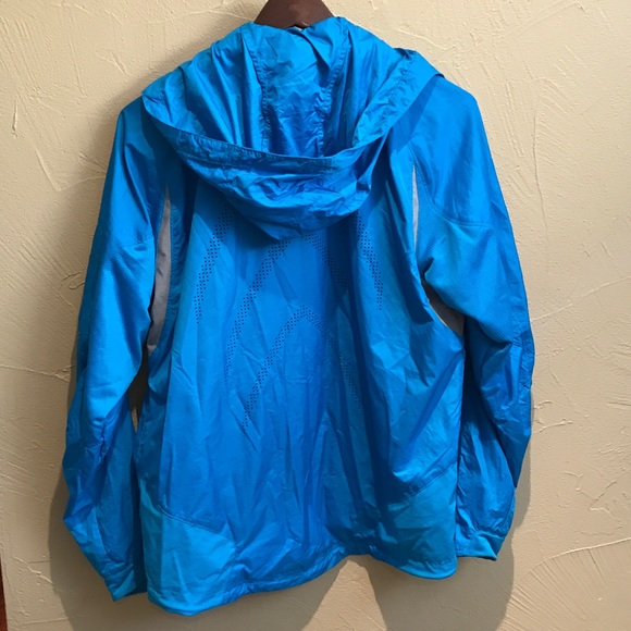 Adidas shell jacket/ windbreaker. - Picture 6 of 8